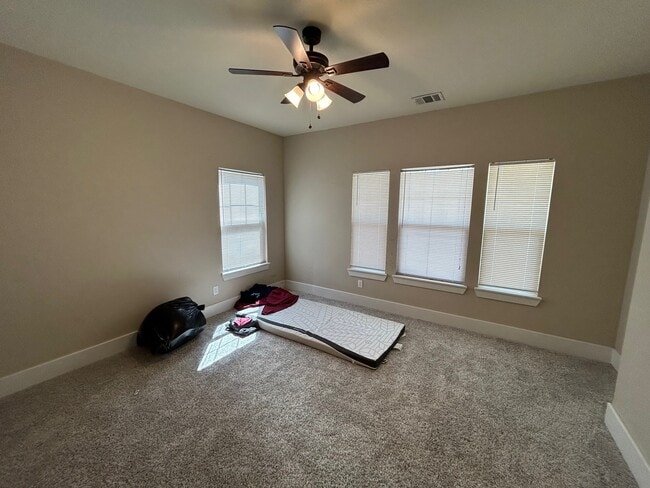 Building Photo - 705 Wellborn Rd