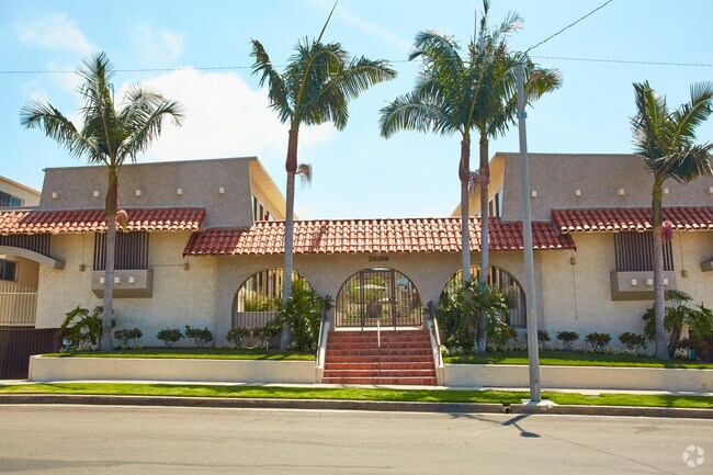 Building Photo - 20308 Madison St