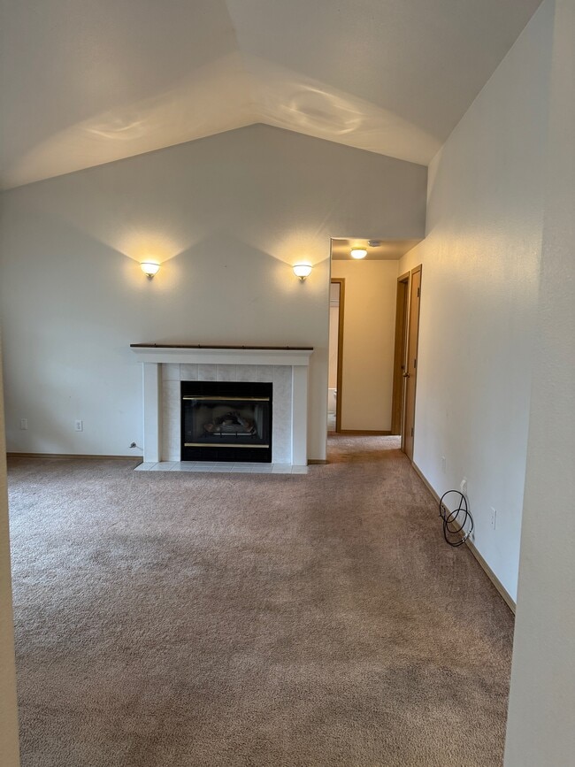Building Photo - 12416 132nd Street Ct E