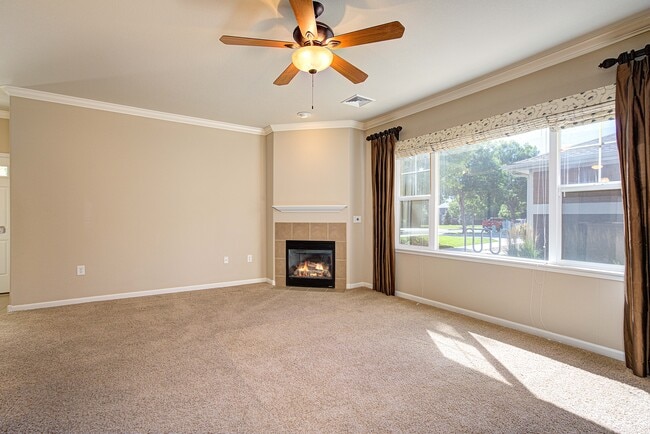 Building Photo - 2420 Owens Ave