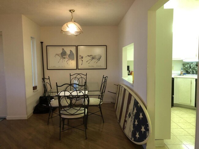 Foto del edificio - 2733 SW Matheson Ave