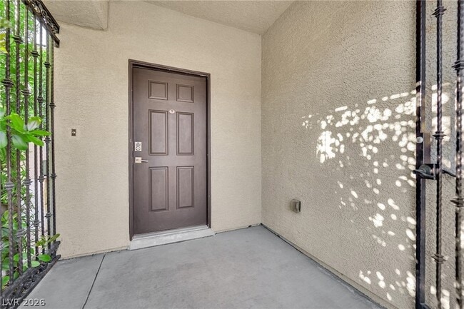 Building Photo - 5017 Lower Falls Ct