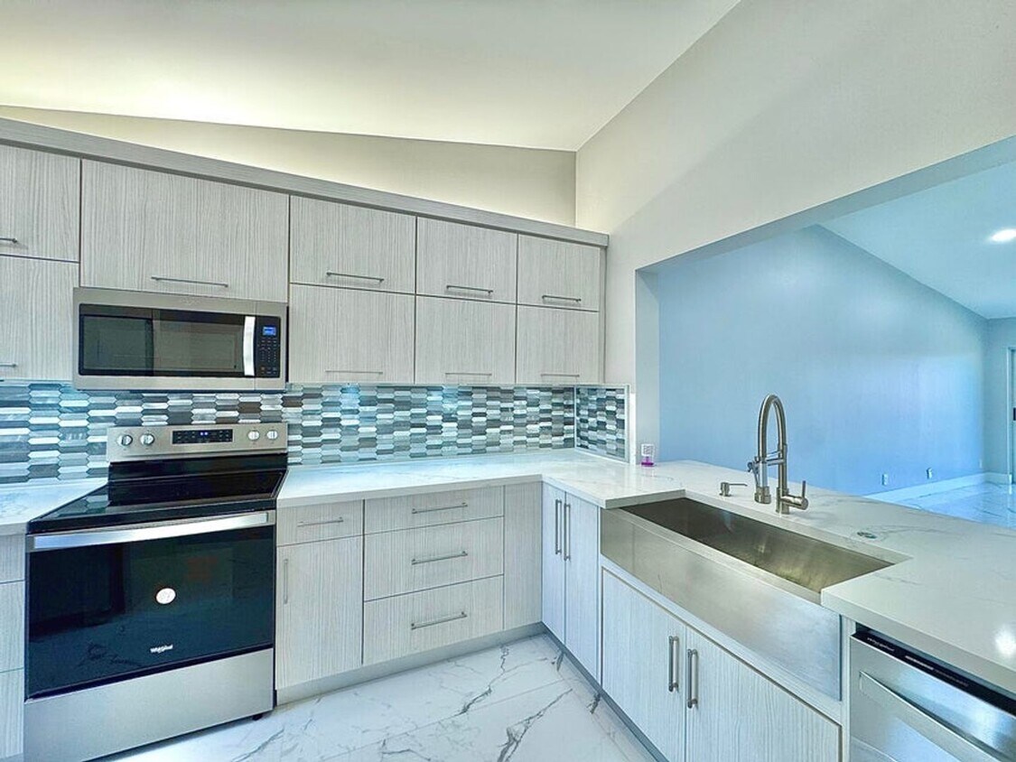 Foto principal - 340 NW 67th St