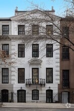 Building Photo - 241 E 48th St