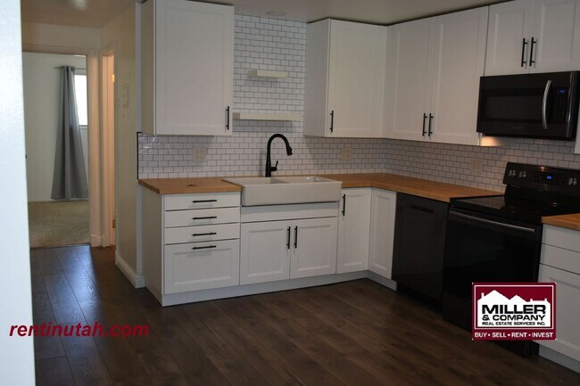 Building Photo - Nice Remodeled Condo For Rent!!