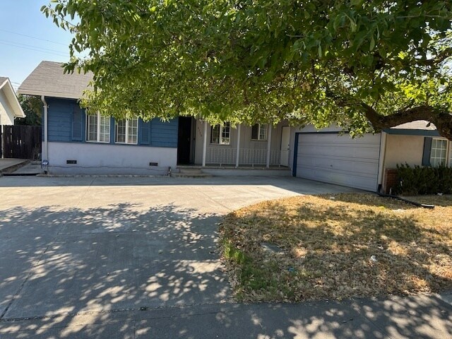 Building Photo - Stockton 3 Bedroom 2 Bathroom Home