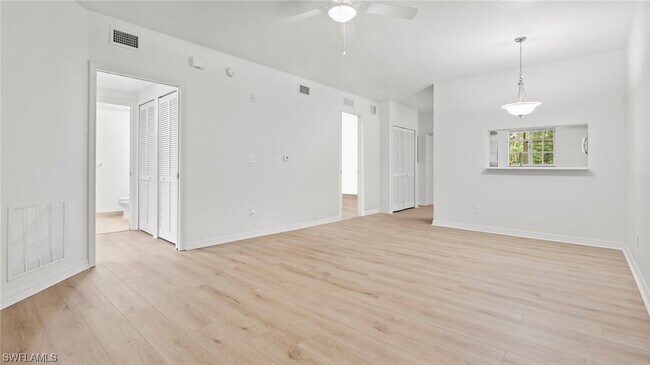 Foto del edificio - 8407 Bernwood Cove Loop