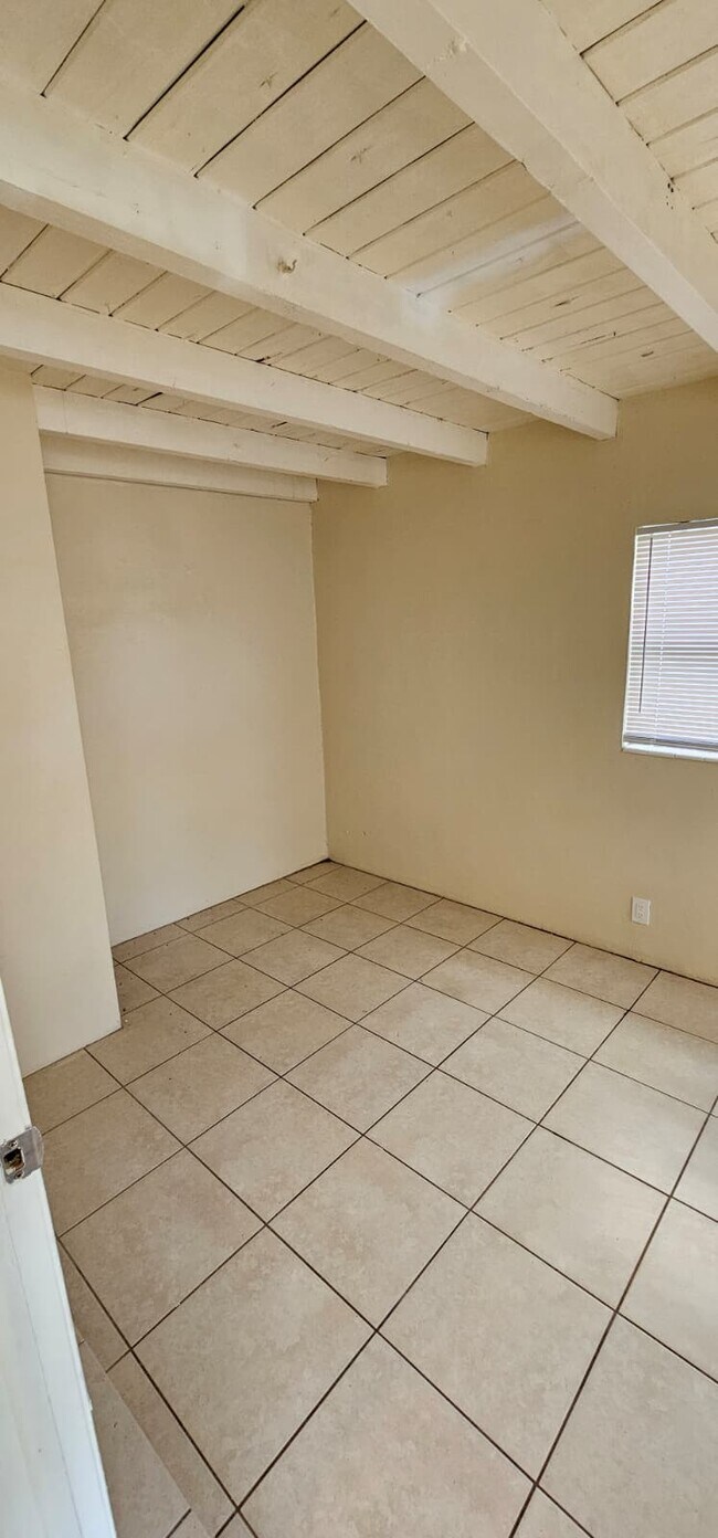 Foto del edificio - 1501 NW 24th Ave