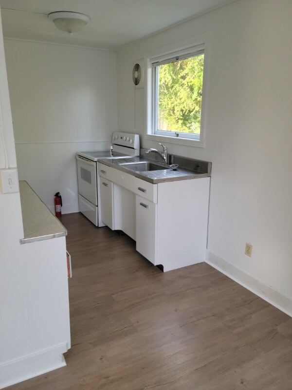 Foto del edificio - 2836 61st Ave SE