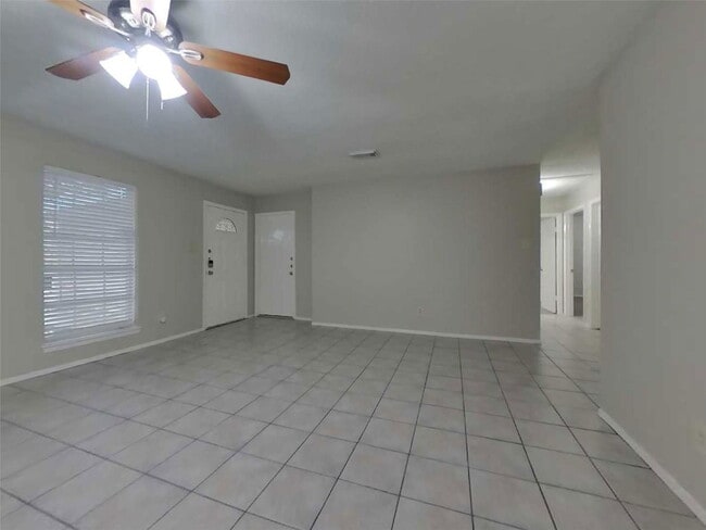 Foto del edificio - 4615 Tealgate Dr