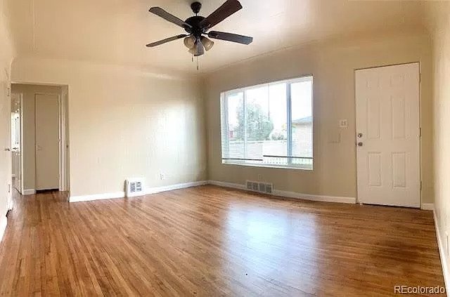 Living Room - 1431 Lima St