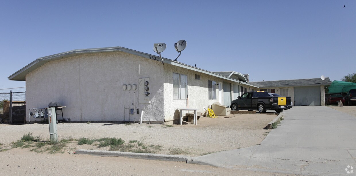Primary Photo - 11620 Brockman Ave