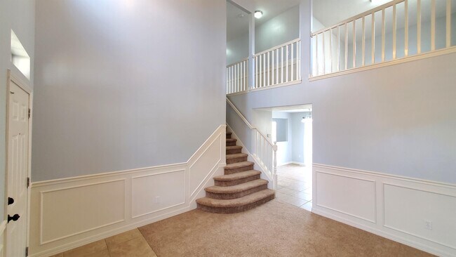 Foto del edificio - 483 E Apple Blossom Dr
