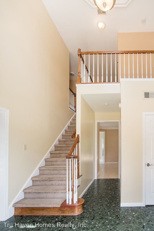 Building Photo - 4236 Wyndham Park Dr