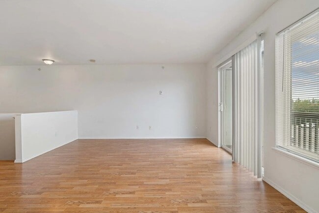 Building Photo - 9905 William Jones Cir