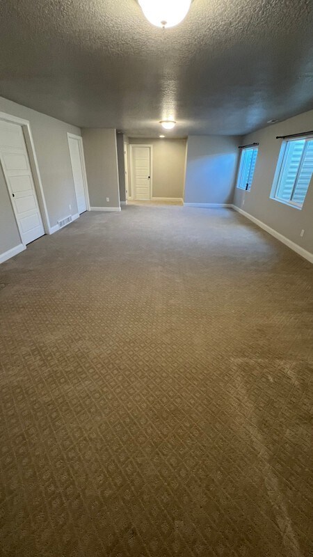 Building Photo - 1747 Prevedel Dr