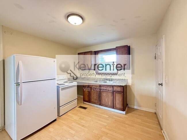 Foto del edificio - 5 Gaylord Dr