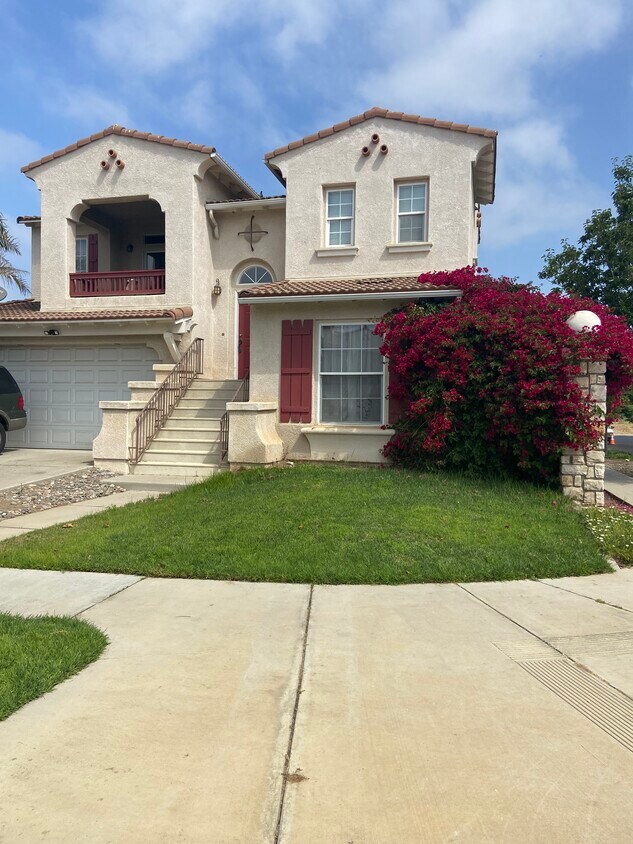 Foto principal - 701 Rimes Ct