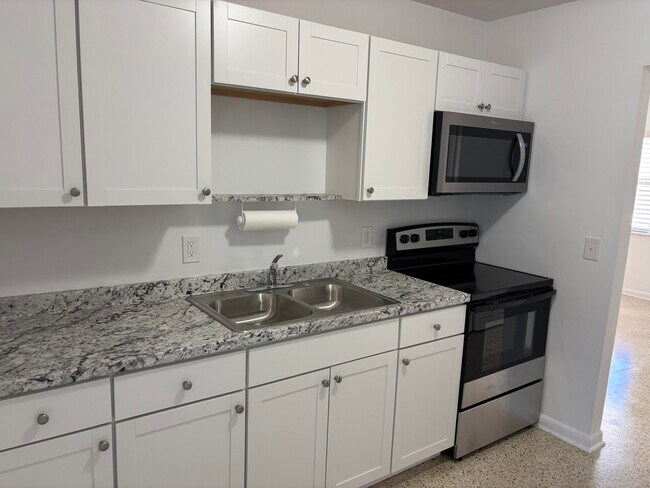 Foto del edificio - 751 Hummingbird Way