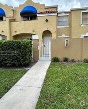 Building Photo - 365 NW 85th Ct