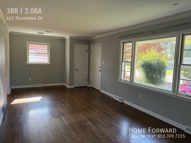 Building Photo - 463 Pasadena Dr