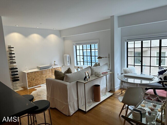 Building Photo - 1 br, 1 bath House - 1725 Jones Street #A