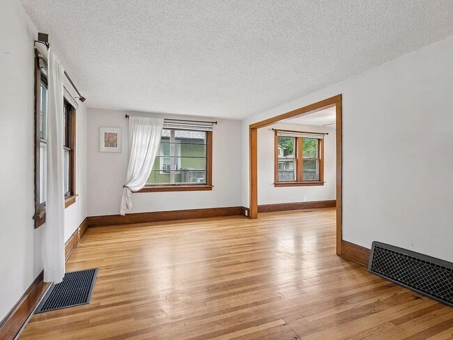 Building Photo - 4156 Minnehaha Ave