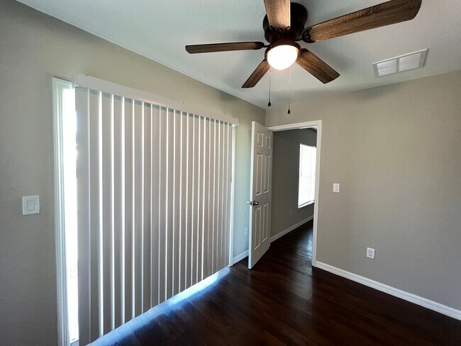 Building Photo - GREAT 3 BD/2BA Home in Belleview!!