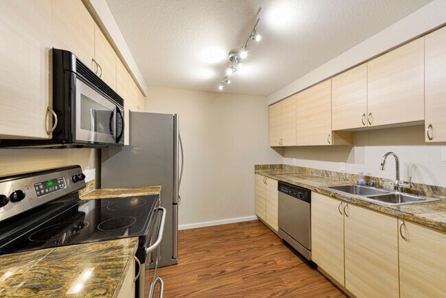 Foto del edificio - Available Now! Beautiful Kirkland Condo - ...