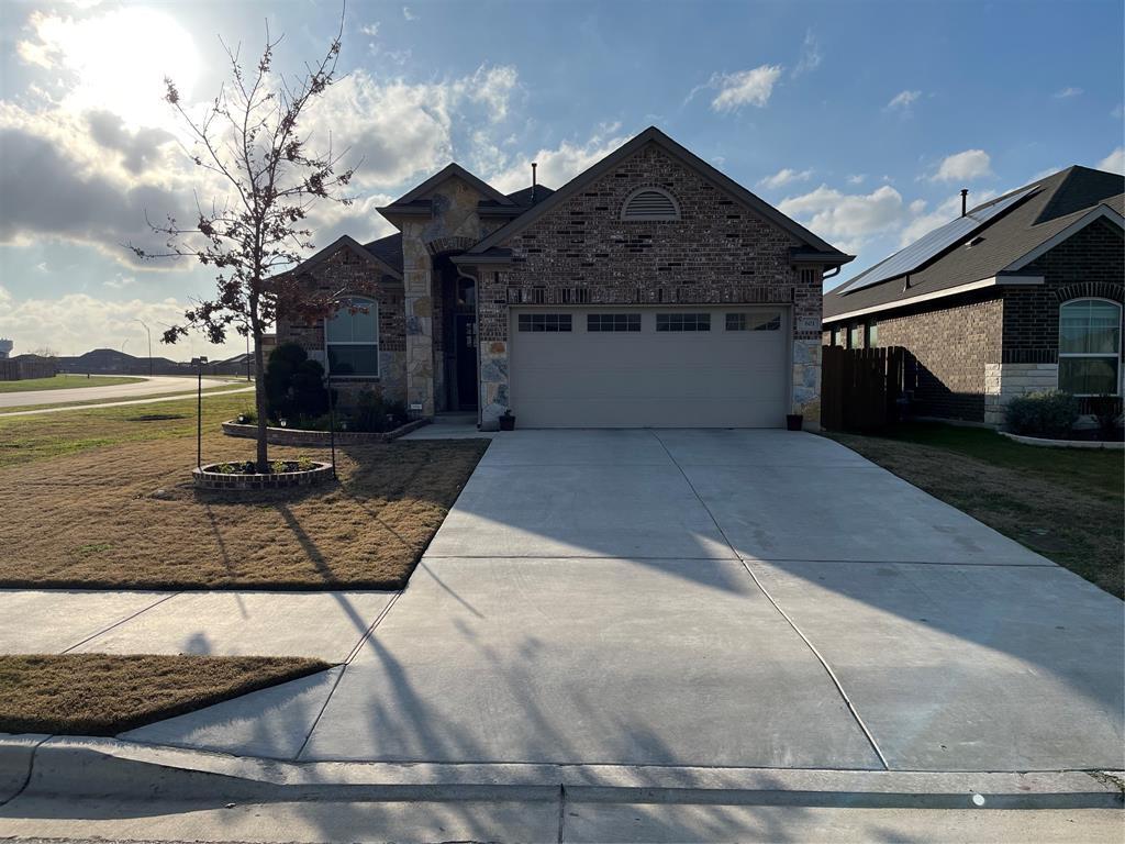 Primary Photo - 601 Bridle Creek Dr