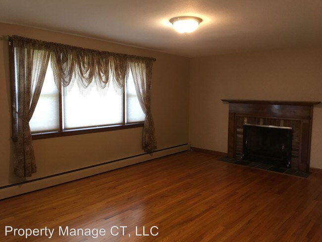 Foto del edificio - 3 br, 1.5 bath House - 8 Dickman Rd