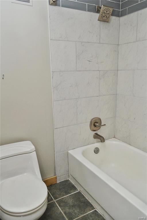 Tub/Shower Combination with Tile Surround - 507 N 13th St