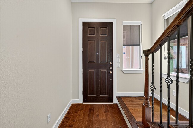 Foto del edificio - 9508 Cedarpost Square St