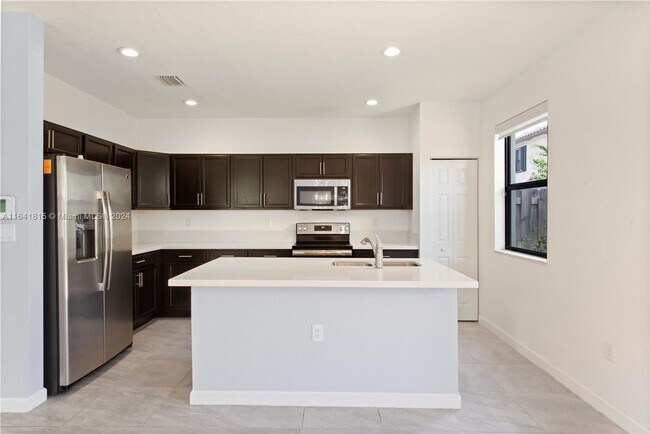 Building Photo - 11436 SW 252nd St