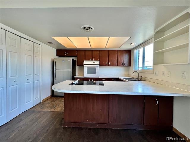 Foto del edificio - 9032 E Lehigh Ave