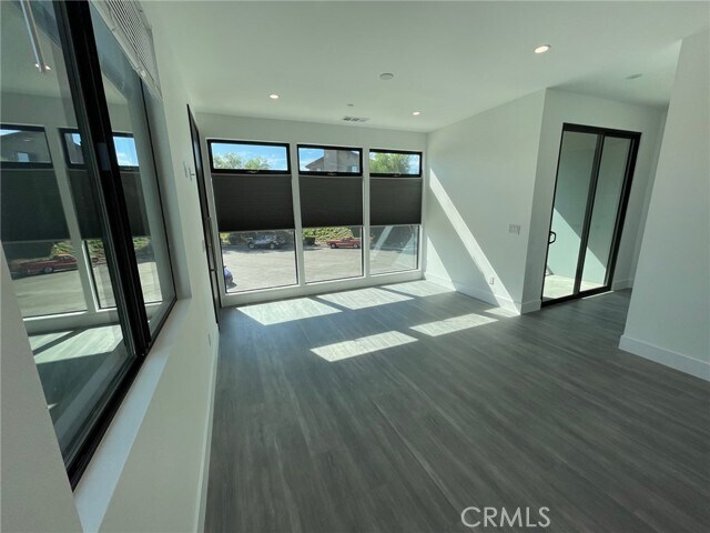 Foto del edificio - 29000 Scout Ct