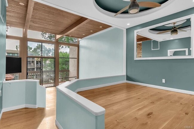 Building Photo - 6314 Marina Pacifica Dr S