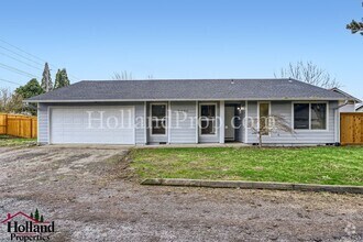 Building Photo - 5990 SW 170th Ave
