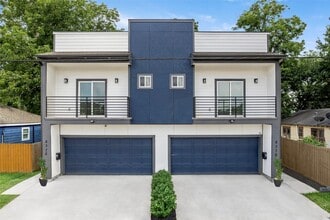 Building Photo - 837 W Little York Rd