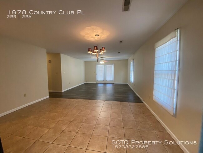 Building Photo - 2BD/2BA Duplex in Jackson