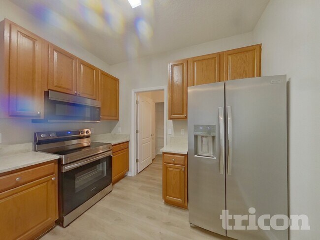 Foto del edificio - 5530 Sycamore Canyon Dr