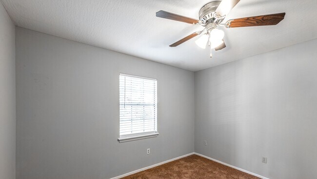 Foto del edificio - Ashwood Apartment Homes
