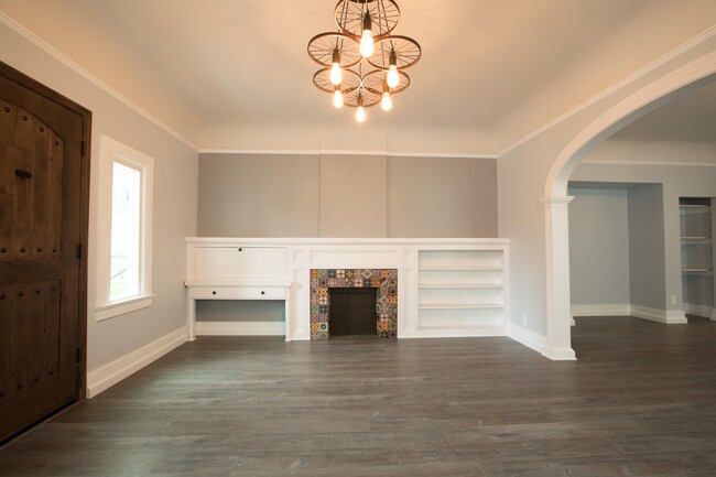 Living Room - 5130 Franklin Ave