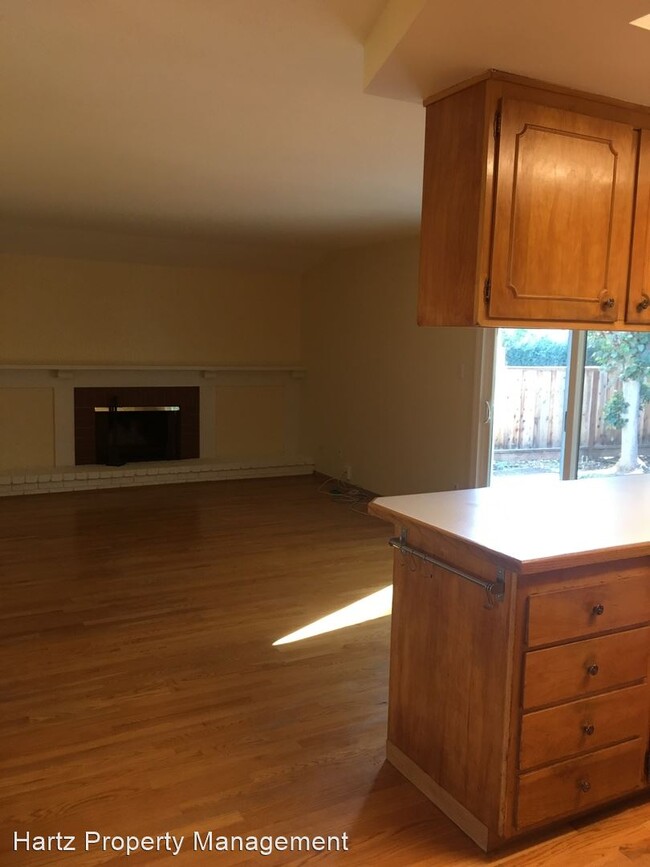 Building Photo - 3 br, 2 bath House - 701 Citrus Avenue