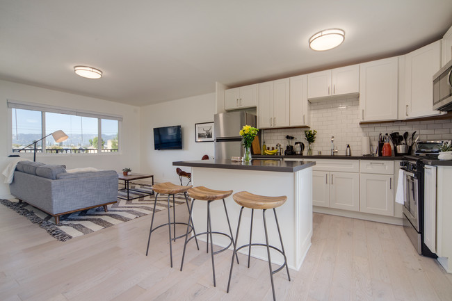 Common MacArthur - Apartments in Oakland, CA | Apartments.com