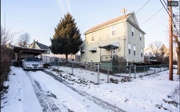 Building Photo - 2447 Heerman Ave