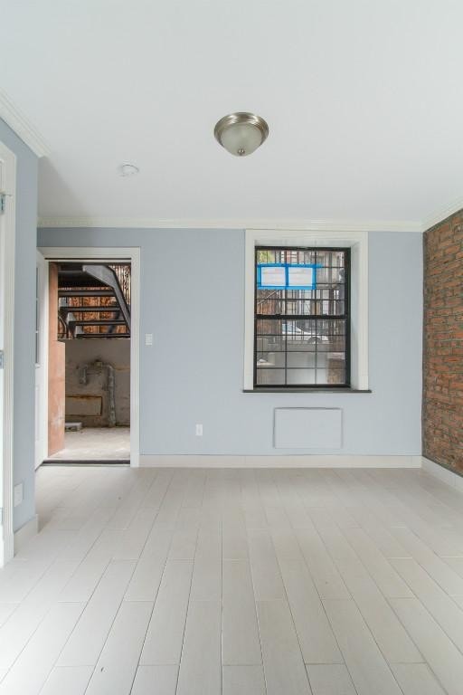 Building Photo - 221 E 11th St