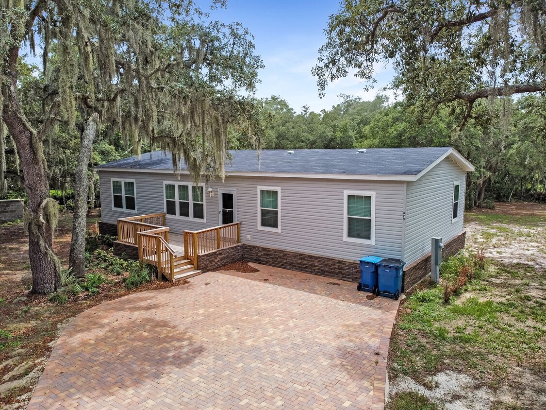 Primary Photo - Home in Lake Wales now available!