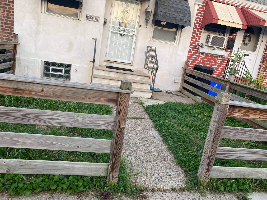 Primary Photo - 4133 Lawndale St