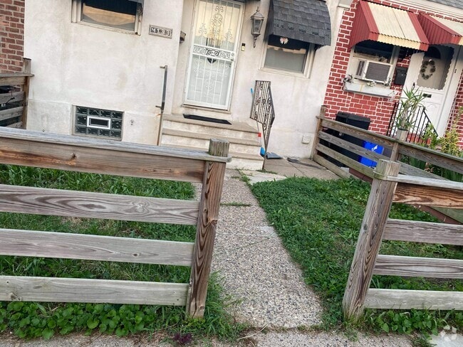 Building Photo - 4133 Lawndale St